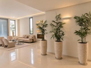 The Grand Estate Herzliya Luxury 7BR Pool Villa - 2