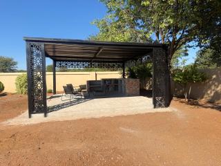 The Ts Inn Self Catering Apartments - 4
