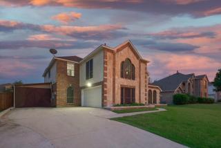 Prestigious 5BR 3,5BA Holiday Home with Pool, Sauna, Game Room & Bar - 4