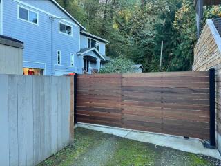 Spacious 3BR 2BA Near SEA Airport Music Studio - 0