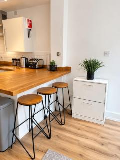 Potton Townhouse - Contractors Welcome - Sleeps 4 Plus 1 - 2