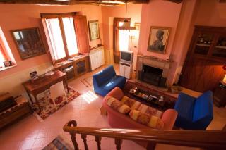 Charming House in Decollatura with Jacuzzi - 0