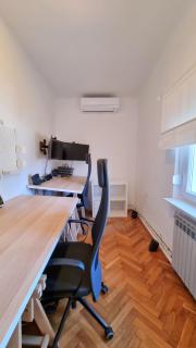 Charming Cottage w Terrace - 7