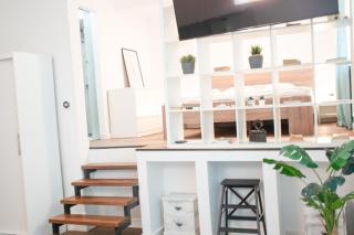 Fantabulous Downtown Abode - 0