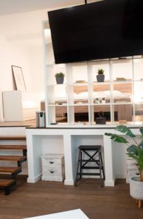Fantabulous Downtown Abode - 3