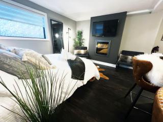 Boutique Bliss in the Heart of Wortley Village - 7