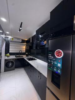 F-Court Executive 2 Bedroom, Adjiringanor - 1