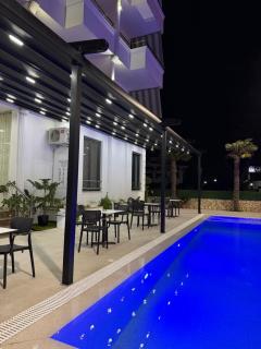Hotel Antik - Golem - 1