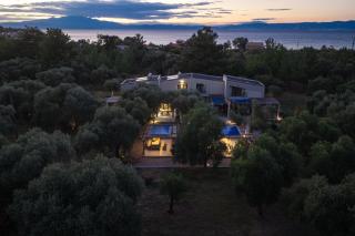 Elaida suites - 8