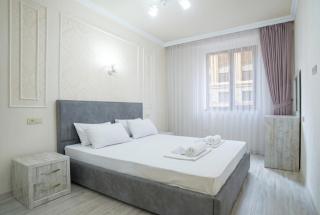 Stylish City Center Retreat Near Republic Square - Erevan - 8