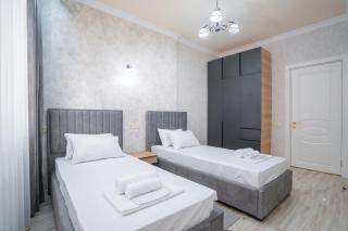 Stylish City Center Retreat Near Republic Square - Erevan - 1