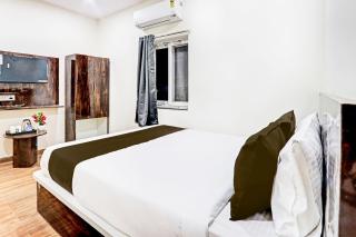 Hotel O RB @ KOMPALLY - 5