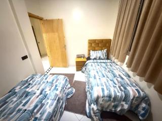 Cozy Furnished Studio in the Heart of Downtown - 1