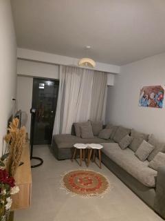 2 bedroom apartment 2 bathroom 4 beds with garden - 0