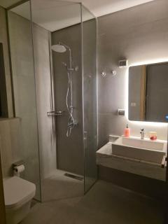 2 bedroom apartment 2 bathroom 4 beds with garden - 1