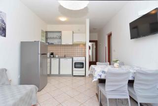 Apartment with A - C in Fazana-Fazana (Region) 8690 - 8