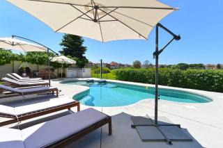 Apartments with Pool in Valbandon-Istrien 44694 - 3