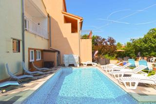 Apartments with Pool Fazana-Fazana (Region) 40013 - 1