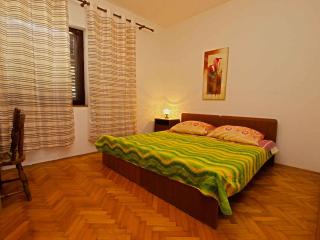 Apartments with A - C in Peroj-Fazana (Region) 44726 - 4