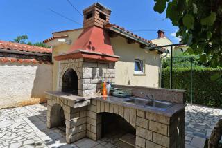 Apartments with A - C in Valbandon-Istrien 44738 - 4