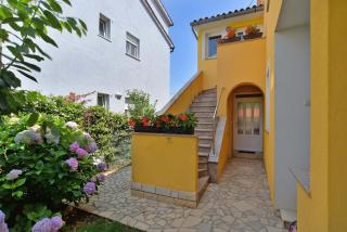 Apartments with A - C in Valbandon-Istrien 44738 - 2
