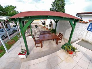 Apartments with Pool in Valbandon-Istrien 44727 - 7