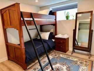 Ash Haven - Cozy Basement Suite in the Heart of Golden, BC - 8