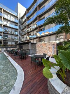 Acqualina Resort by Sunset Apartments - 2