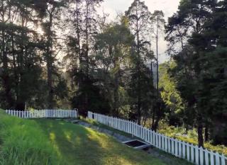 Bukit Ruil Bungalow - Strawberry Suite - 3