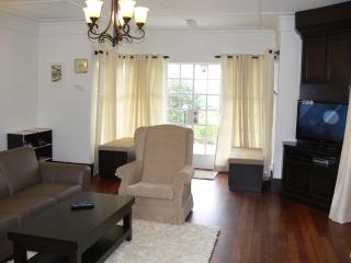 Bukit Ruil Bungalow - Strawberry Suite - 8