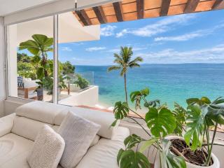 Lovely 3-bedroom beach front serviced apartment - 3