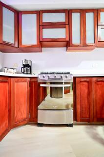 Walled City 5BR, Private Jacuzzi, 2 Balconies - 5