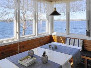 6 person holiday home in GULLSPåNG - 1