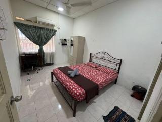 KHALiFAH HOMESTAY - Kampong Bugis - 6