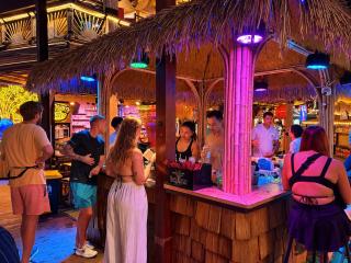 Sea Beach Hostel & Club Beachfront 18-39 years only - 7