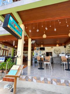 J.B.Hut Bungalows - 6