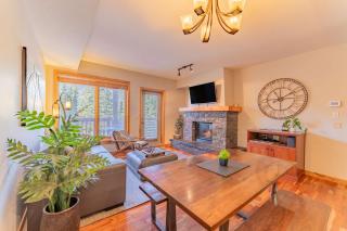 Stunning 2bd hot tub walking distance to downtown - 9