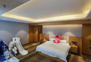 Kunming Greenlake View Hotel - 4