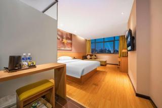 IU Hotel Zhengzhou Erqi Wanda Plaza Daxue Road Branch - 8