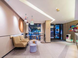 Home Inn Neo Leshan Central Food Street - 8