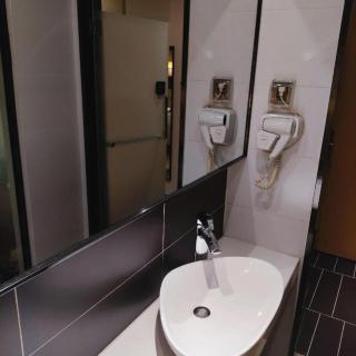 IU Hotel·Yangquan Xinjian Street Tianqiao - 3