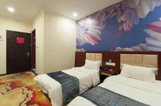 PAI Hotel Chengde Pingquan Central Square - 7