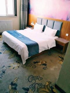 PAI Hotel Chengde Pingquan Central Square - 3