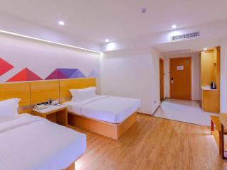 Borrman Hotel Zhanjiang Shimao Building High-speed Railway Station - 1