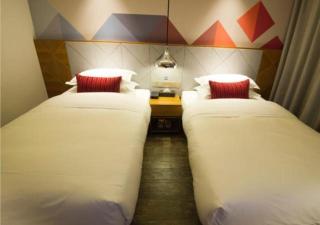 Borrman Hotel Guiping Xishan Government Service Center - 6