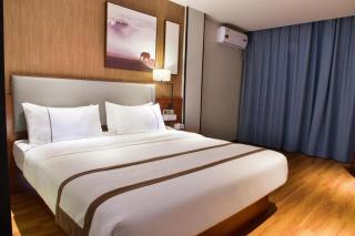 Jtour Inn Xianning Chongyang Taoxi Avenue - 1