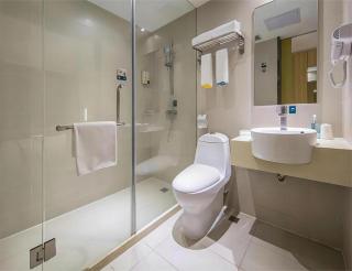 City Comfort Inn Hankou Railway Station Tangjiadun Wanda Plaza - 2