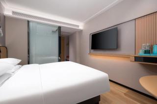 City Comfort Inn Wuhan Guanggu Finance Port - 1