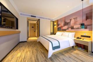 City Comfort Inn Liupanshui Sports Center - 1