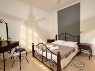 2-Bedroom Apartment in Kandy with Garden - 7